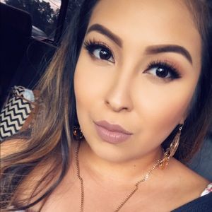 Meet your Posher, Lorena